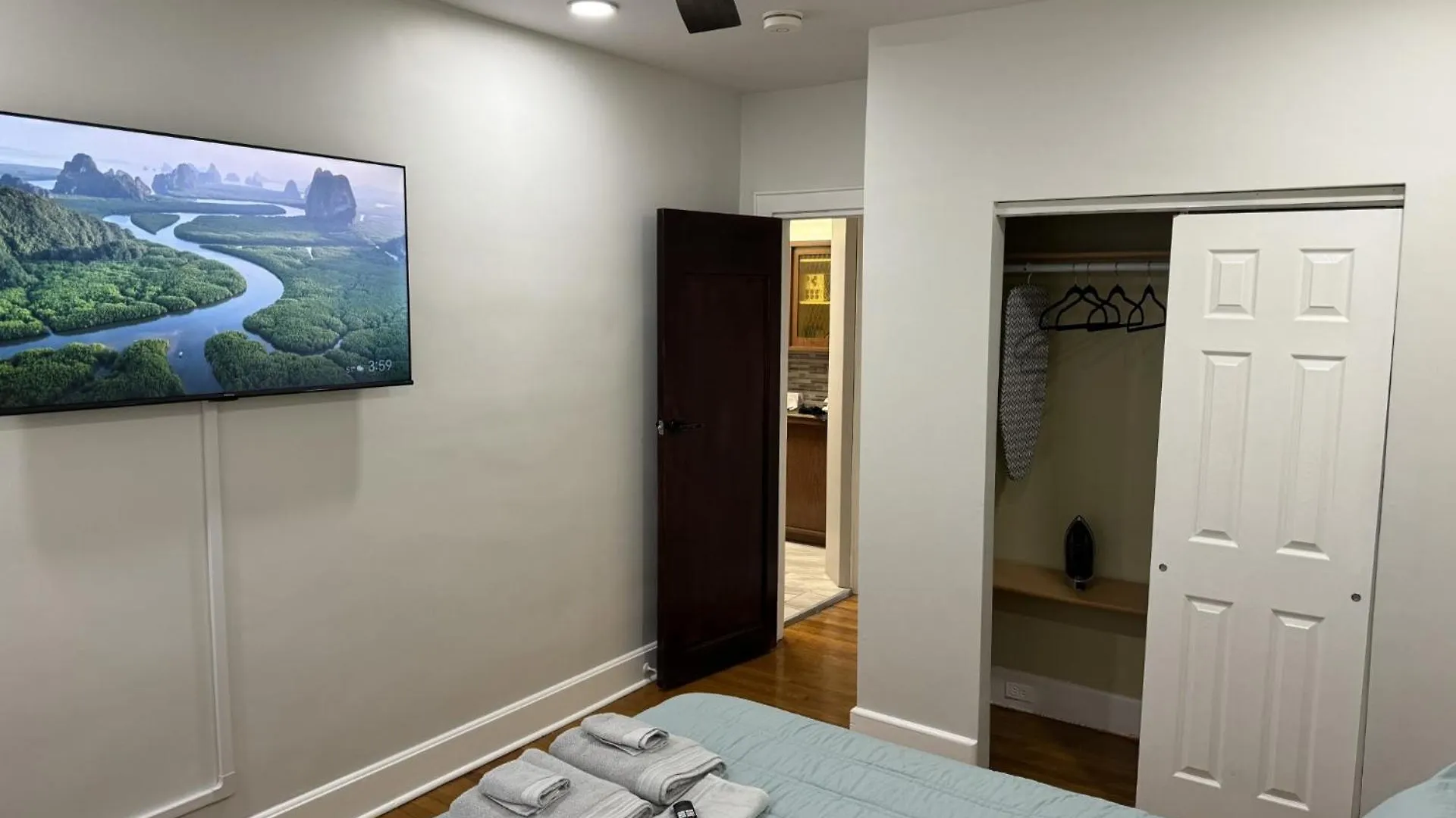 Modern Queen Room Near Ewr Elizabeth